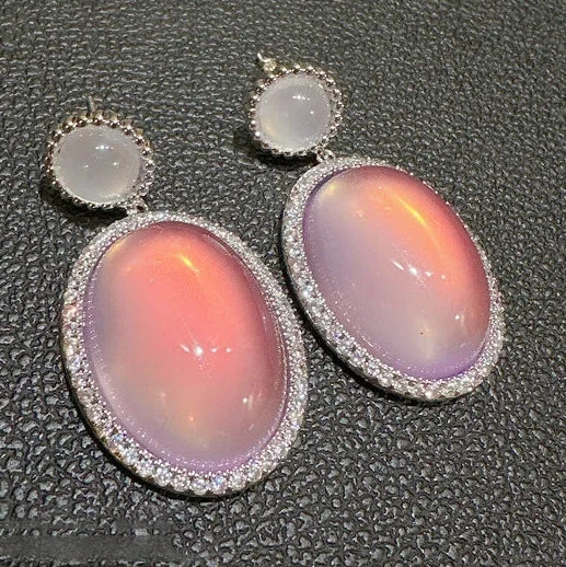 Aretes ovalados con jade rosa