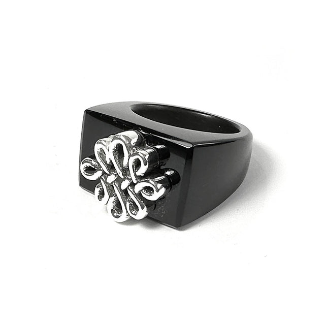 Anillo con monograma