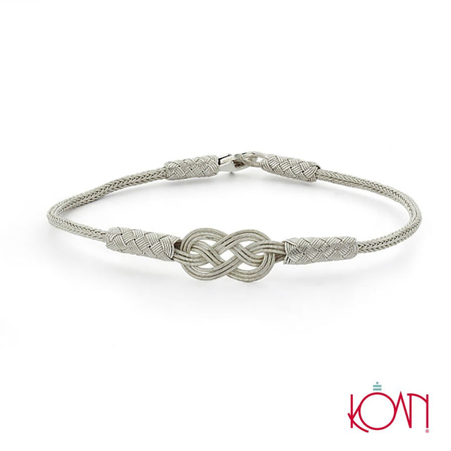 Pulsera tejida con nudos