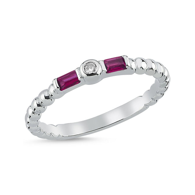 Anillo de plata con circonias rubí magenta