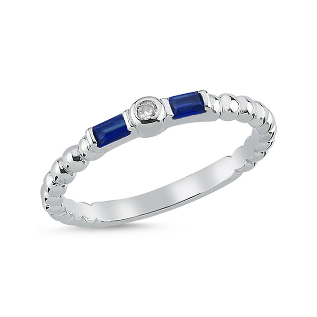 Anillo de plata con circonias azul zafiro