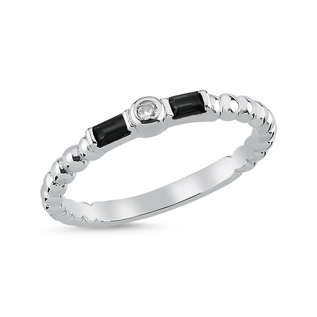 Anillo de plata con circonias negras