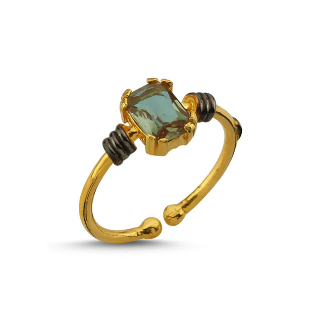 Anillo dorado con sultanita