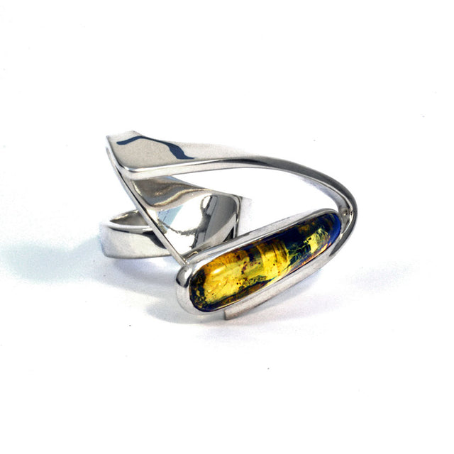 Anillo de plata y ámbar