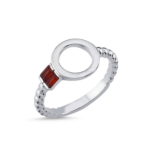 Anillo con circonias rojas y círculo